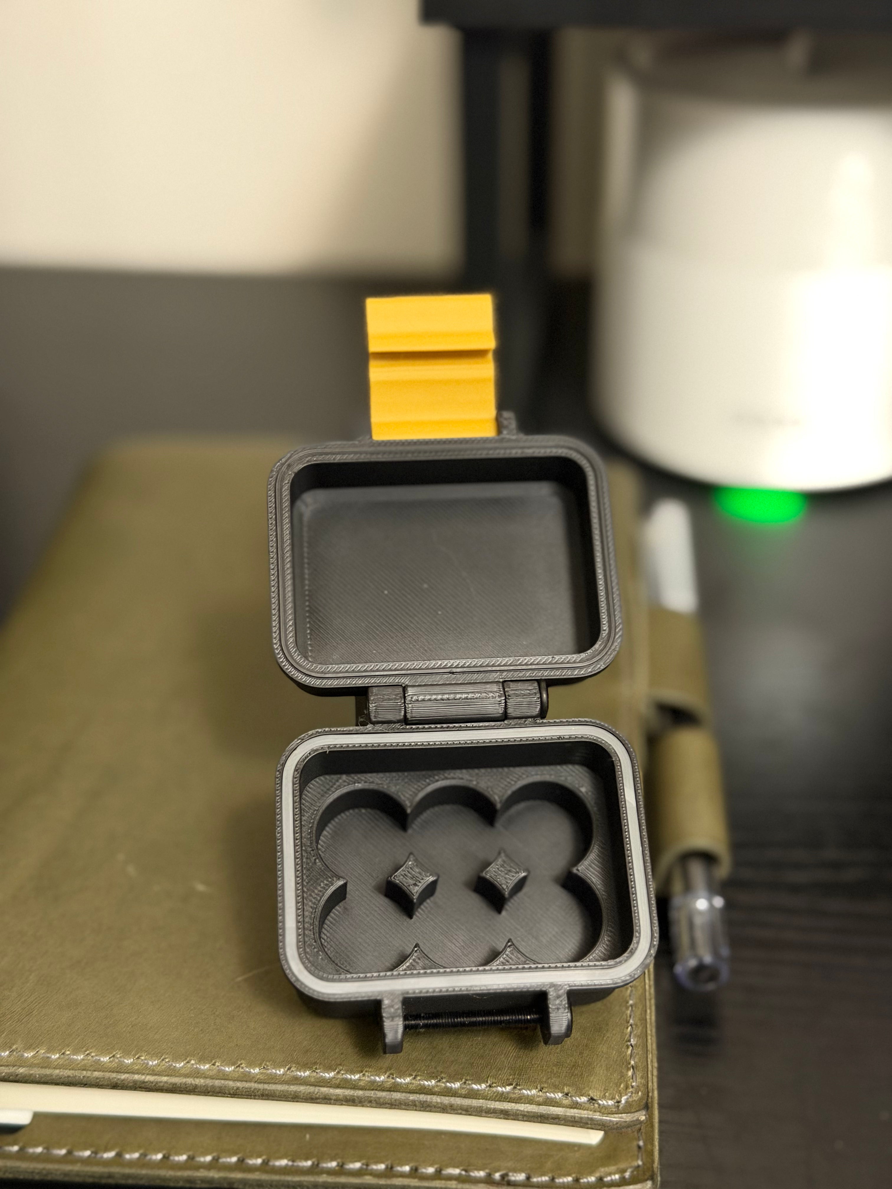 6-Vial 3mL Latched Case